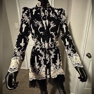 ALEXIS [Hilaria] Embroidered Lace Dress